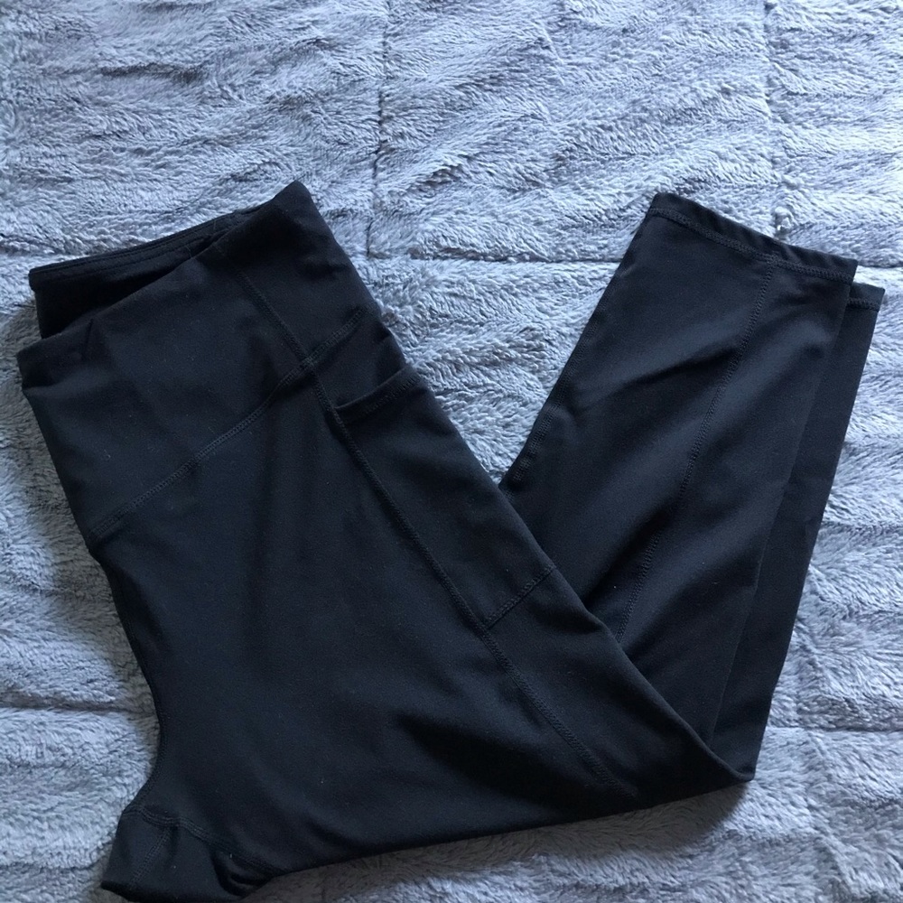 Gaiam Black Crop Leggings